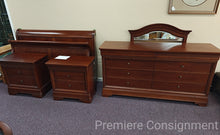 Load image into Gallery viewer, (6) Piece "Queen" Bedroom Suite...by Thomasville