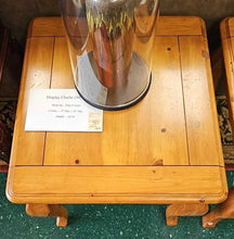 Load image into Gallery viewer, &quot;Knotty Pine&quot; End Table
