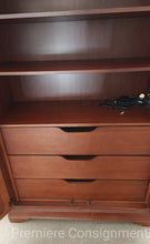 Load image into Gallery viewer, (6) Piece "Queen" Bedroom Suite...by Thomasville
