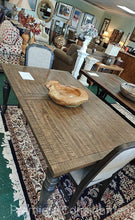 Load image into Gallery viewer, Seven Piece Dining Table Set...by Haverty&#39;s
