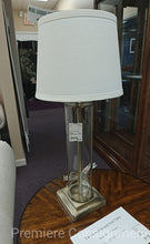 Load image into Gallery viewer, Table Lamp
