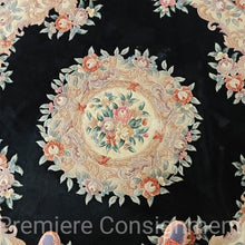 Load image into Gallery viewer, Round Wool Area Rug
