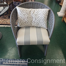 Load image into Gallery viewer, Five Piece Wicker Dinette Set
