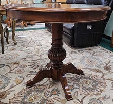Load image into Gallery viewer, Five Piece &quot;Hi-Top&quot;  Dinette Set
