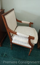 Load image into Gallery viewer, Vintage Occational Chair
