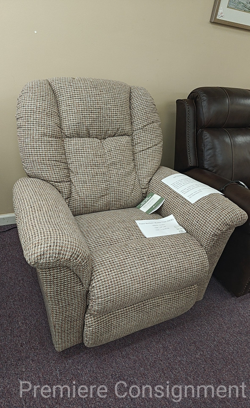 Power Recliner / Rocker Chair (Like New)...by Lazyboy