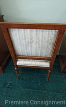 Load image into Gallery viewer, Vintage Occational Chair
