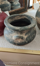 Load image into Gallery viewer, Small Pottery Pot
