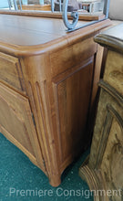 Load image into Gallery viewer, Sideboard / Baker Rack...by Ethan Allen
