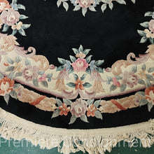 Load image into Gallery viewer, Round Wool Area Rug
