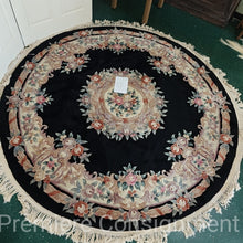 Load image into Gallery viewer, Round Wool Area Rug
