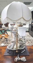 Load image into Gallery viewer, Guiseppe Armani Aphrodite Table Lamp
