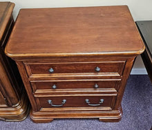 Load image into Gallery viewer, Three Drawer Nightstand...by Haverty&#39;s
